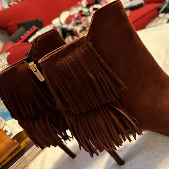 Brand New Suede Ankle Boots By VINCE CAMUTO - Size11 M - Box 47 - Picture 6 of 7